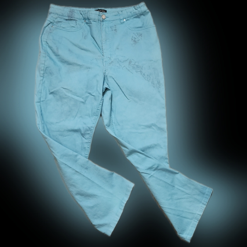 #K36  Studio Hilary Radley Girls Light Blue Jeans